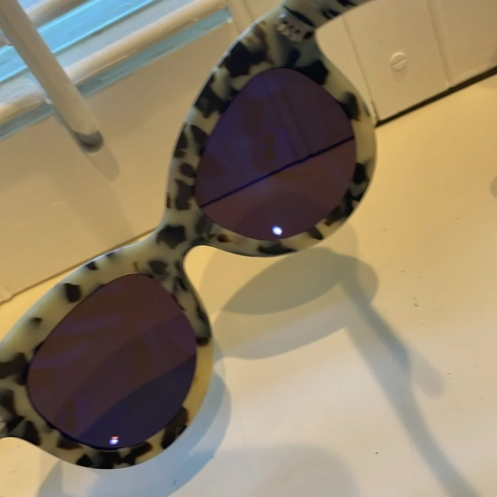 Krewe du Optic Julia sunglasses - Picture 3 of 5